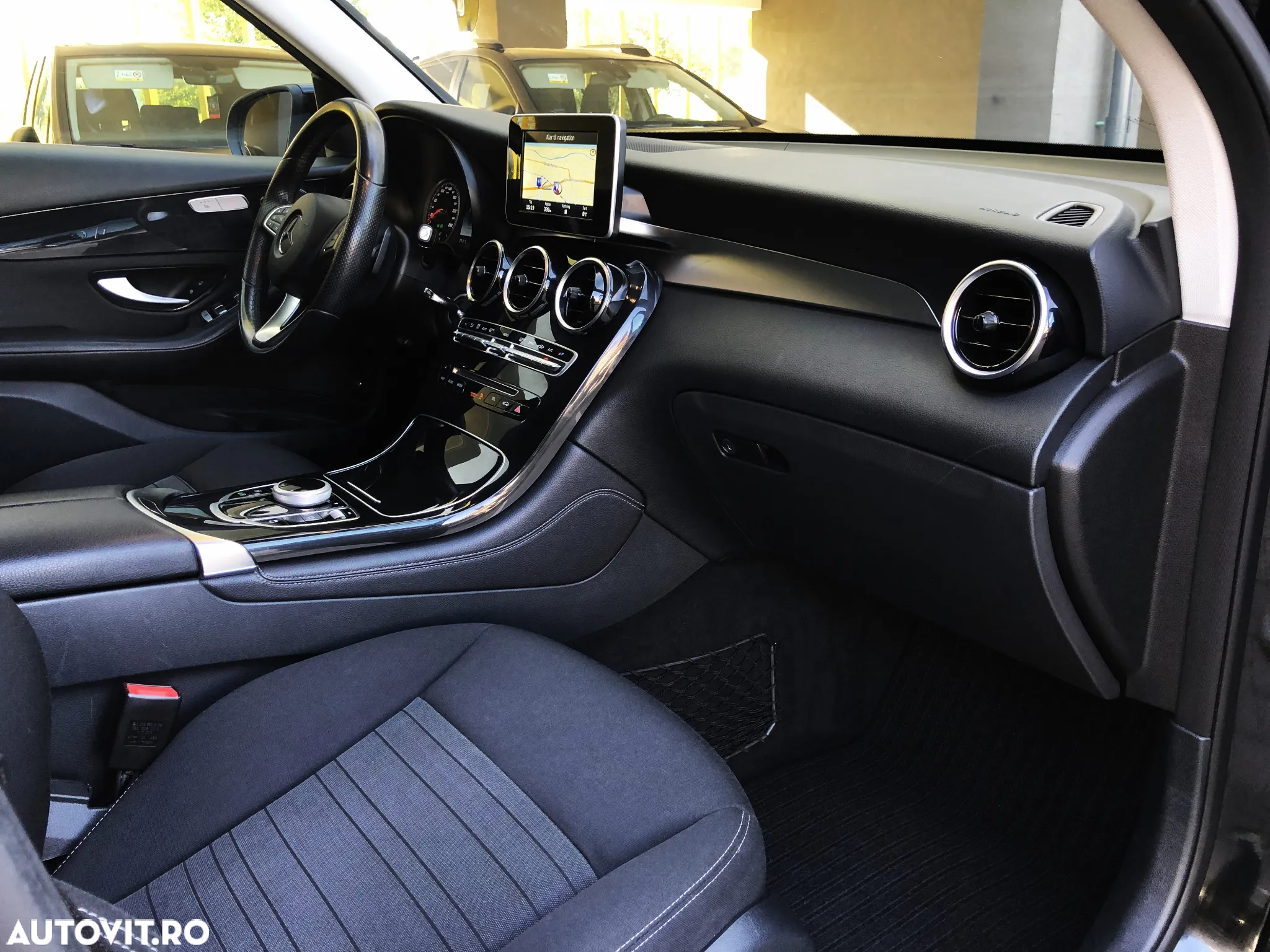 Mercedes-Benz GLC 220 d 4Matic 9G-TRONIC - 14