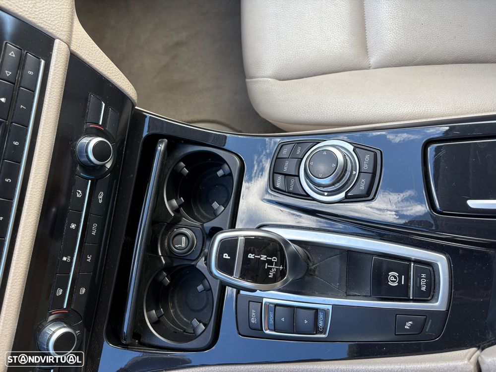 BMW 520 d Line Luxury Auto - 24