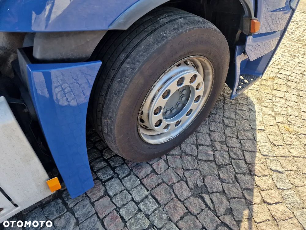 Mercedes-Benz ACTROS - 14