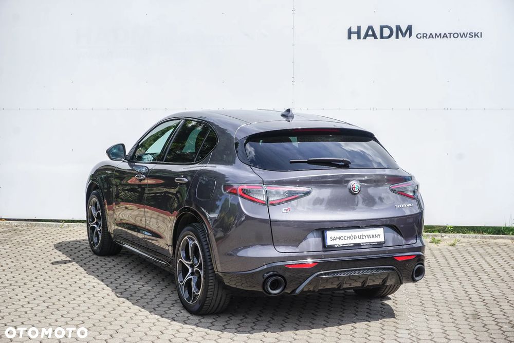 Alfa Romeo Stelvio 2.0 Turbo Veloce Q4 - 6