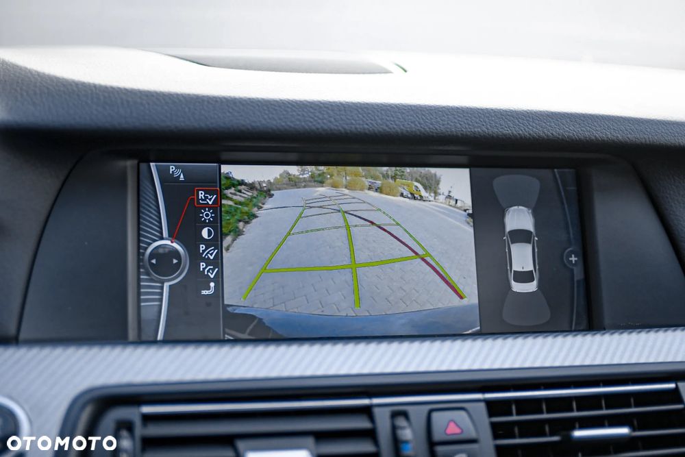BMW Seria 5 525d - 10