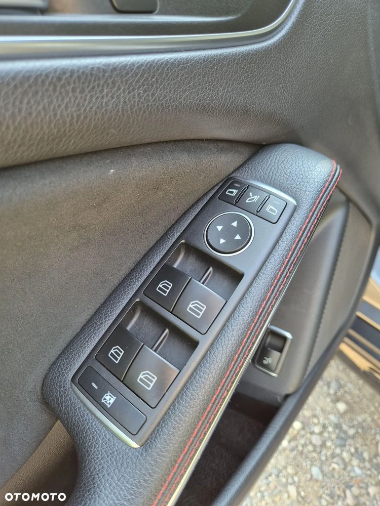 Mercedes-Benz GLA - 18