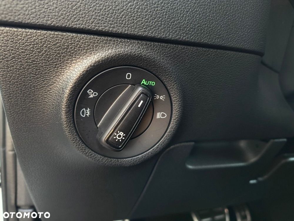 Skoda Karoq 1.5 TSI ACT Sportline DSG - 18
