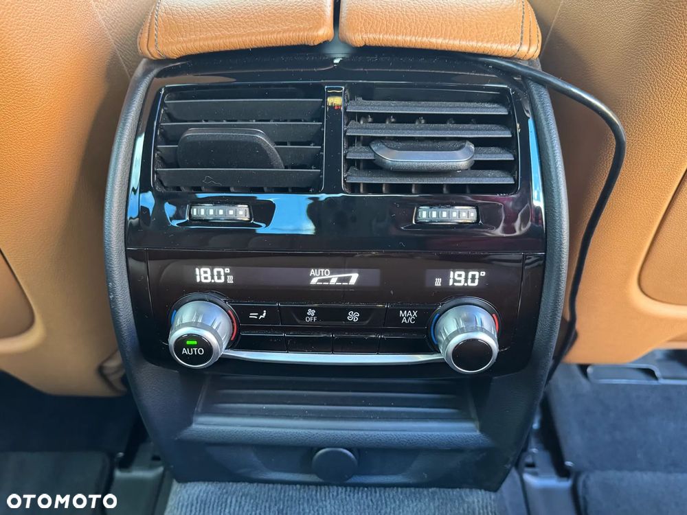 BMW Seria 5 - 12