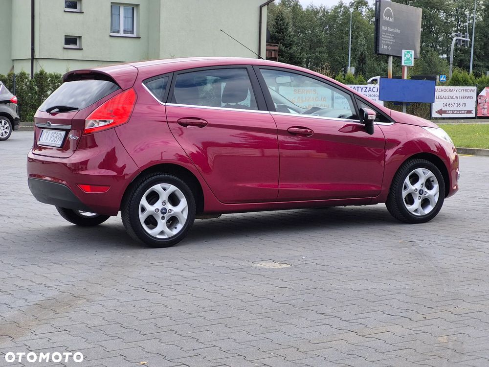 Ford Fiesta 1.4 Titanium - 12