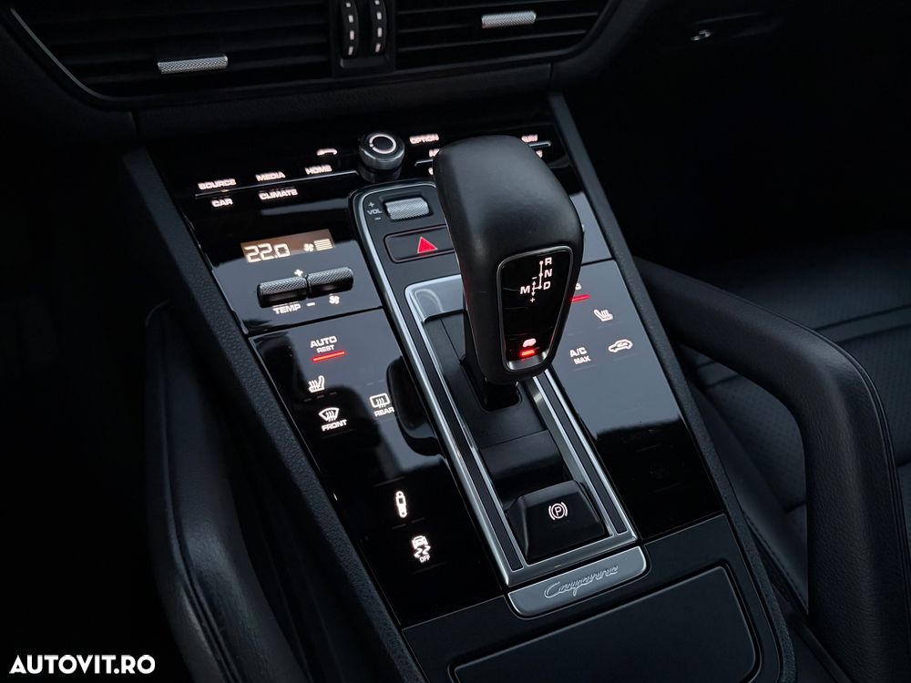 Porsche Cayenne Tiptronic S - 30