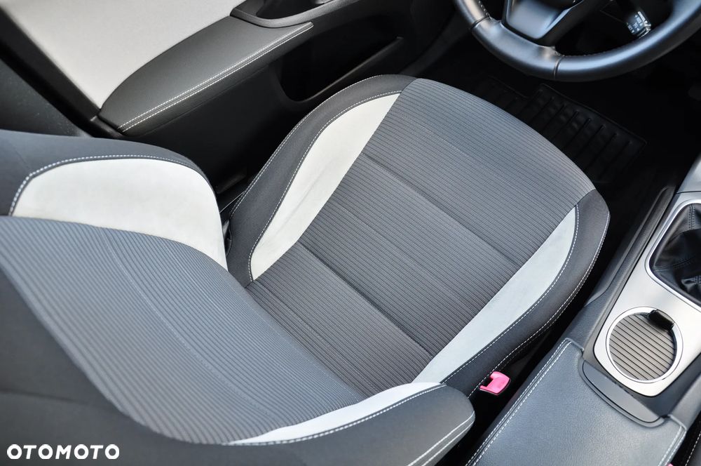 Toyota Avensis Touring Sports 1.8 Edition S+ - 19