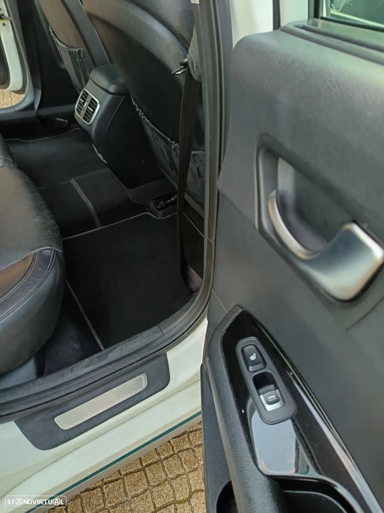 Kia Optima 2.0 CVVT PHEV - 26