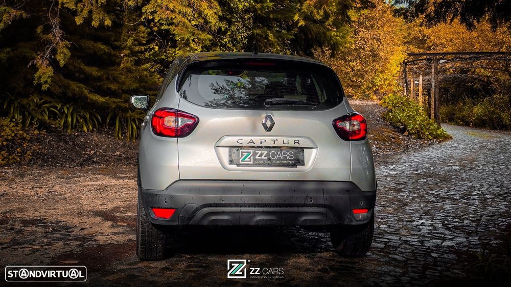 Renault Captur 1.0 TCe Exclusive - 4