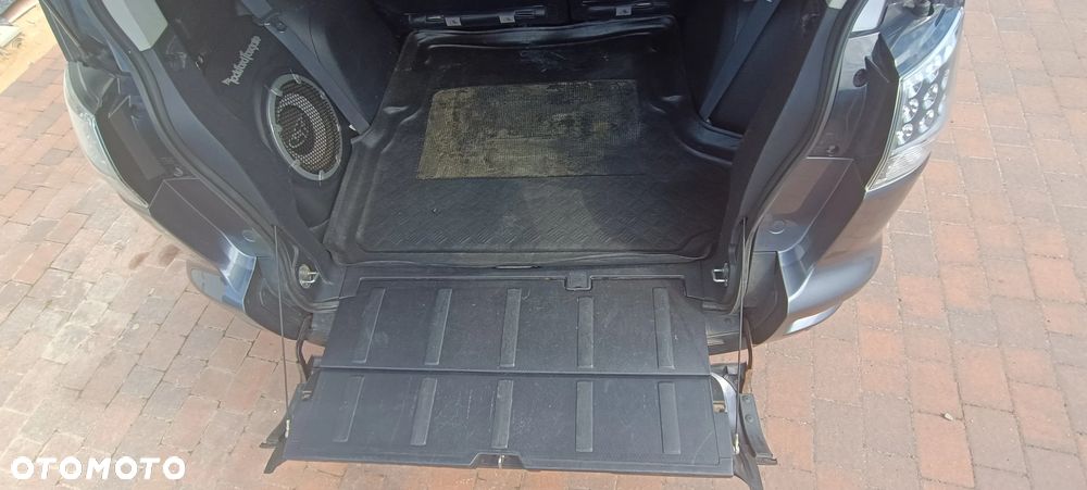 Mitsubishi Outlander 2.4 Instyle EU5 CVT - 6