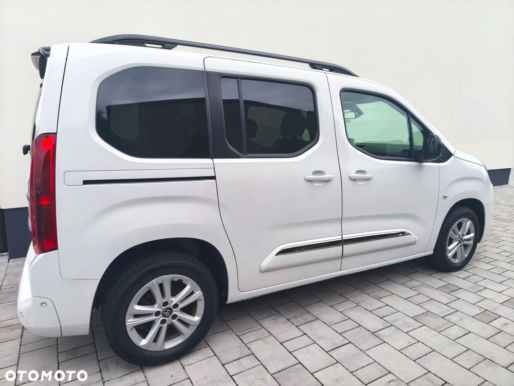 Toyota Proace City Verso 1.2 Turbo L1 Team Deutschland - 2