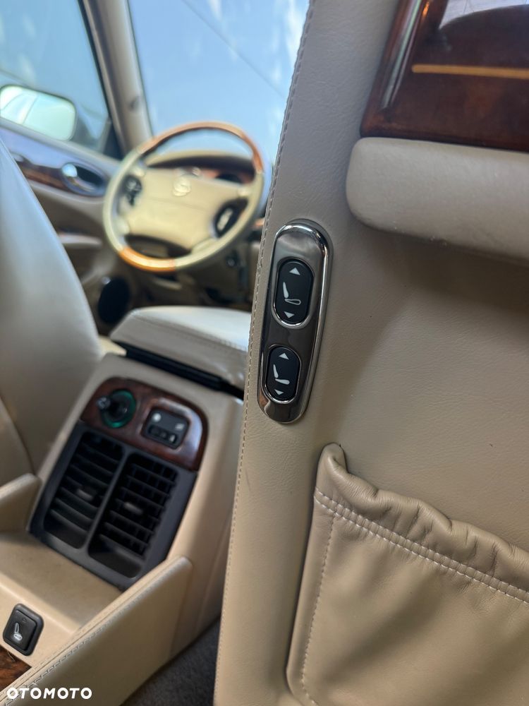 Jaguar XJ - 21