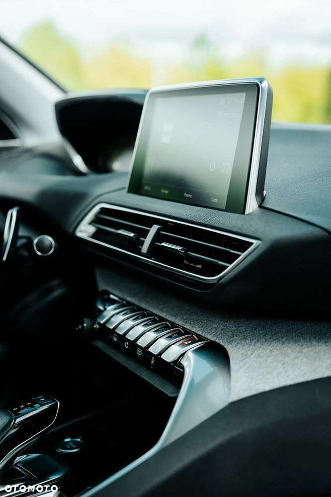 Peugeot 5008 THP 165 EAT6 Stop & Start Allure - 9