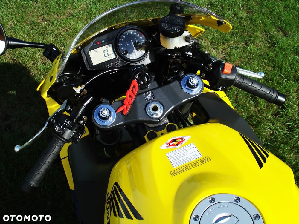 Honda CBR - 7