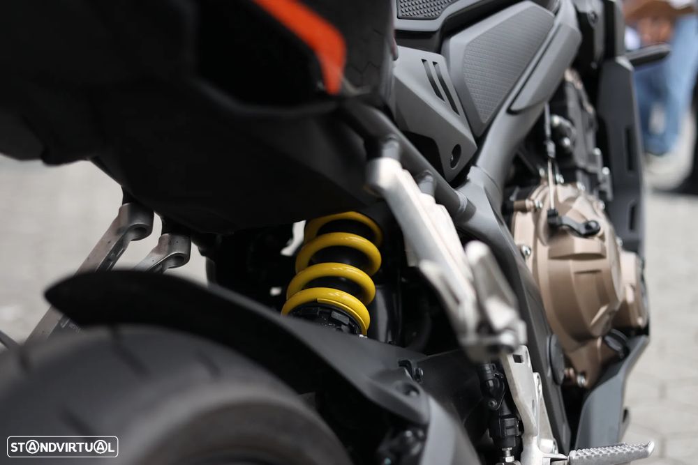 Honda CBR 650R - 2