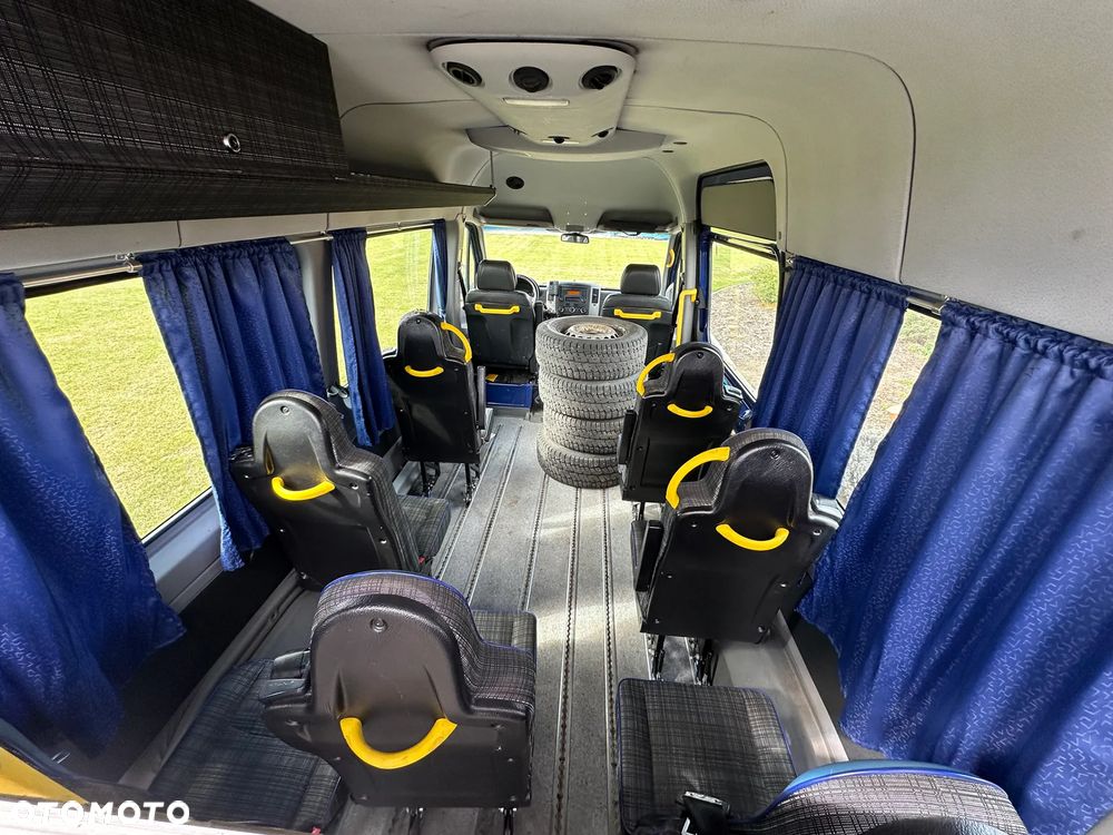 Mercedes-Benz Sprinter - 29