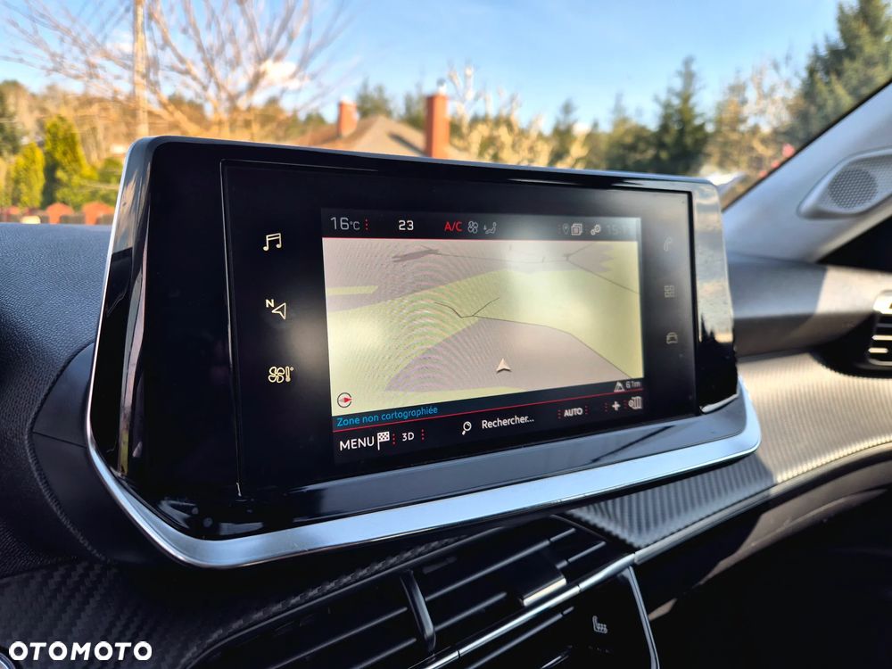 Peugeot 2008 PureTech 130 EAT8 Allure Pack - 15