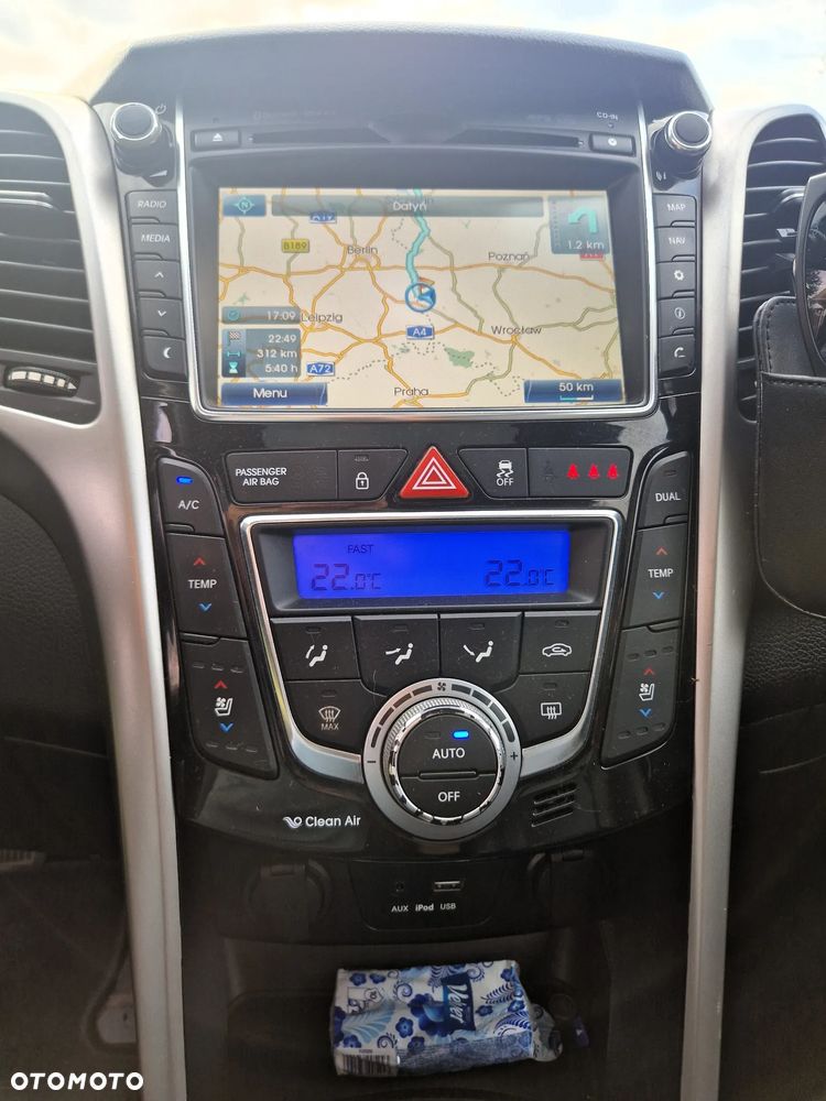Hyundai i30 1.6 CRDI DCT Premium - 10