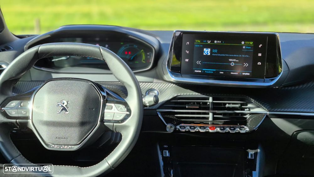 Peugeot e-2008 Active - 17