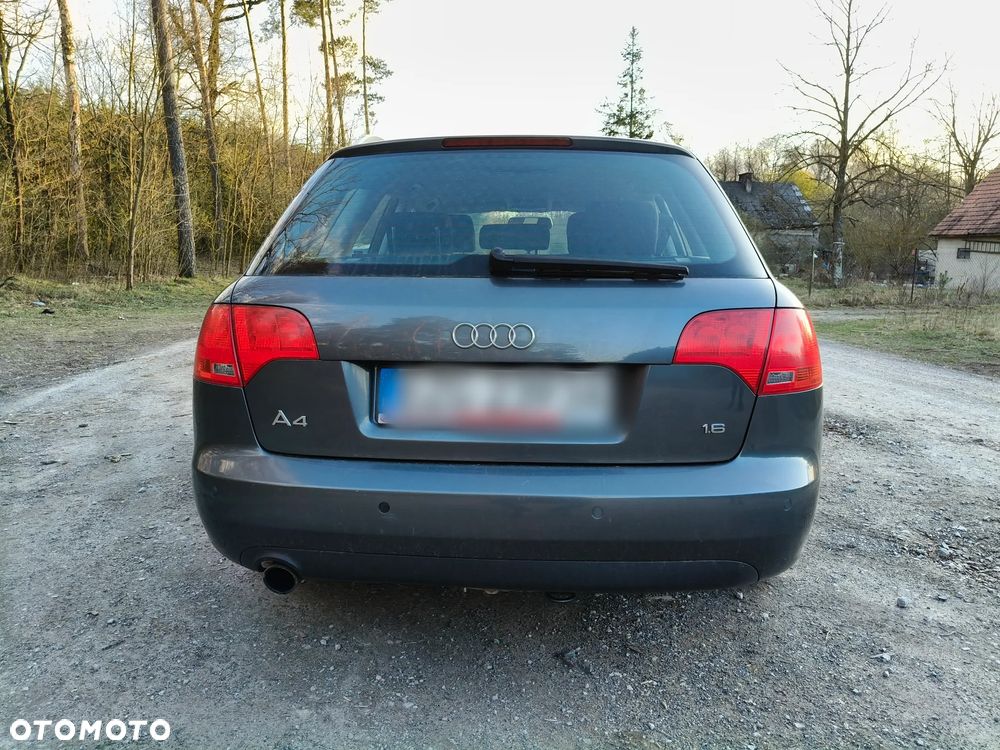 Audi A4 Avant 1.6 - 10