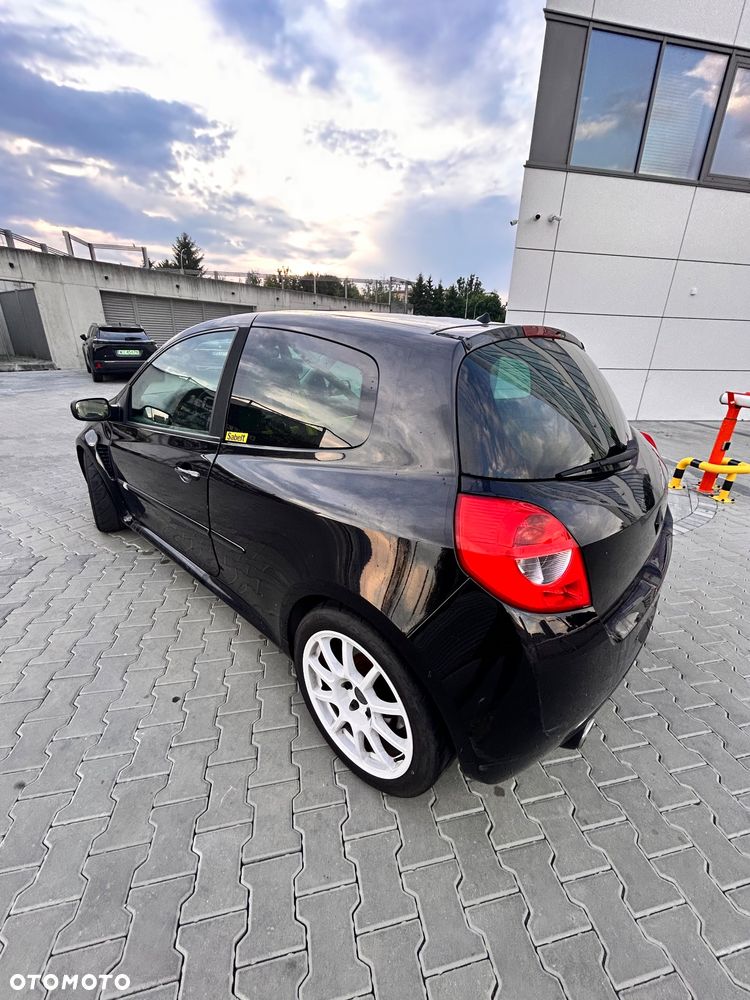 Renault Clio 2.0 16V Sport - 8
