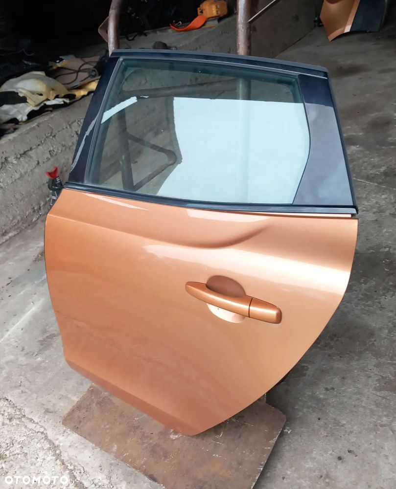 VOLVO V40 II drzwi lewe lewy tył tylnie  kompletne kolor 704 - 2