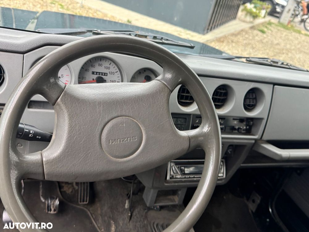 Suzuki Samurai - 7