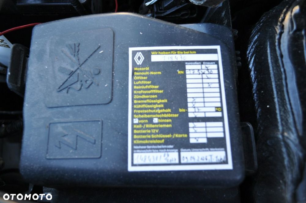 Renault Clio ENERGY TCe 120 LIMITED - 33