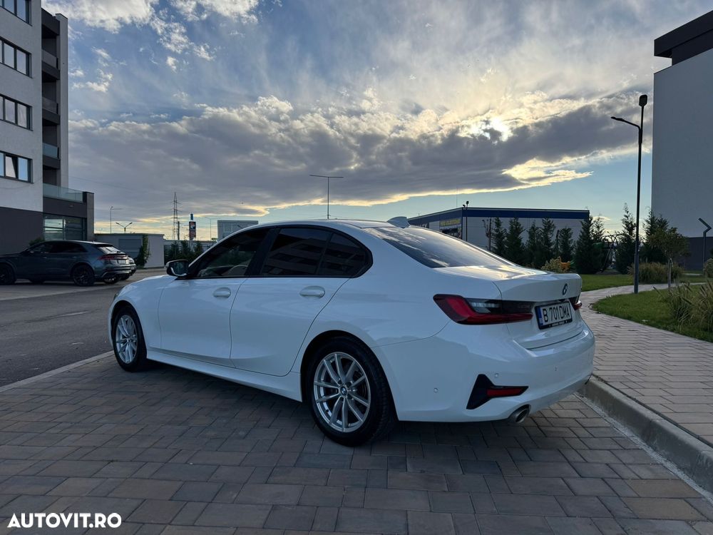 BMW Seria 3 318i AT - 8