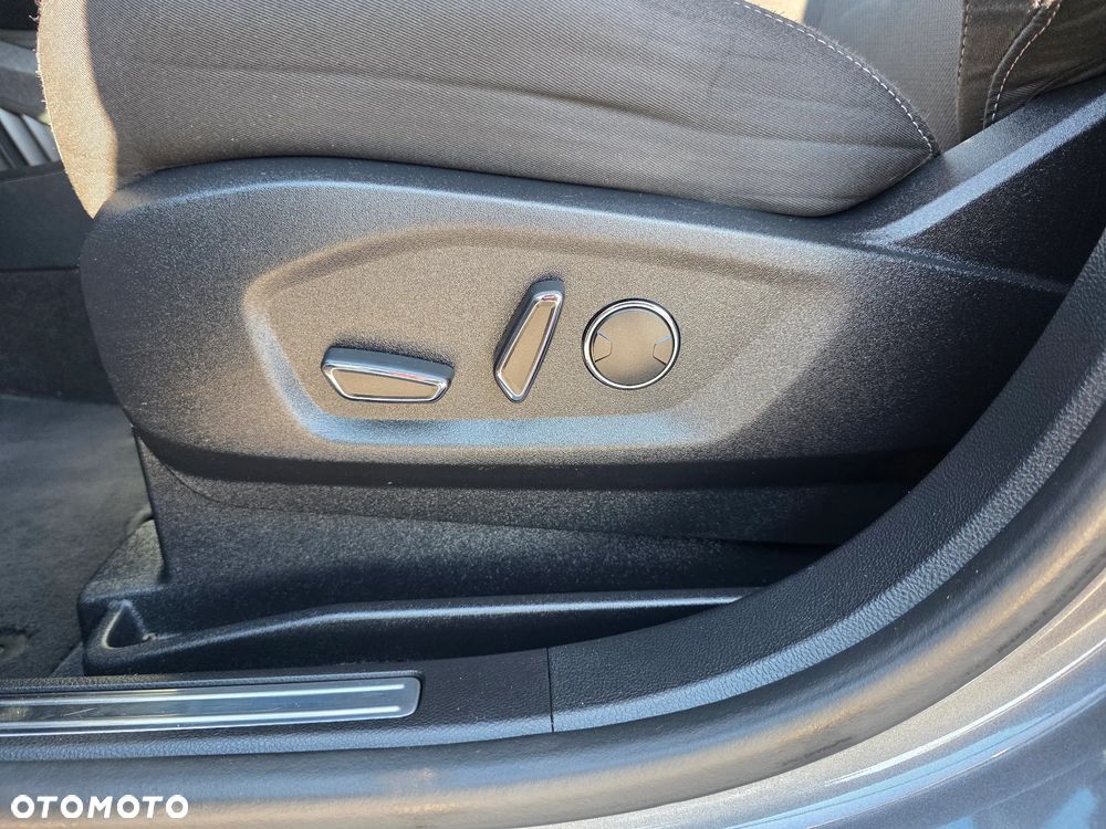 Ford S-Max 2.0 TDCi Titanium - 16