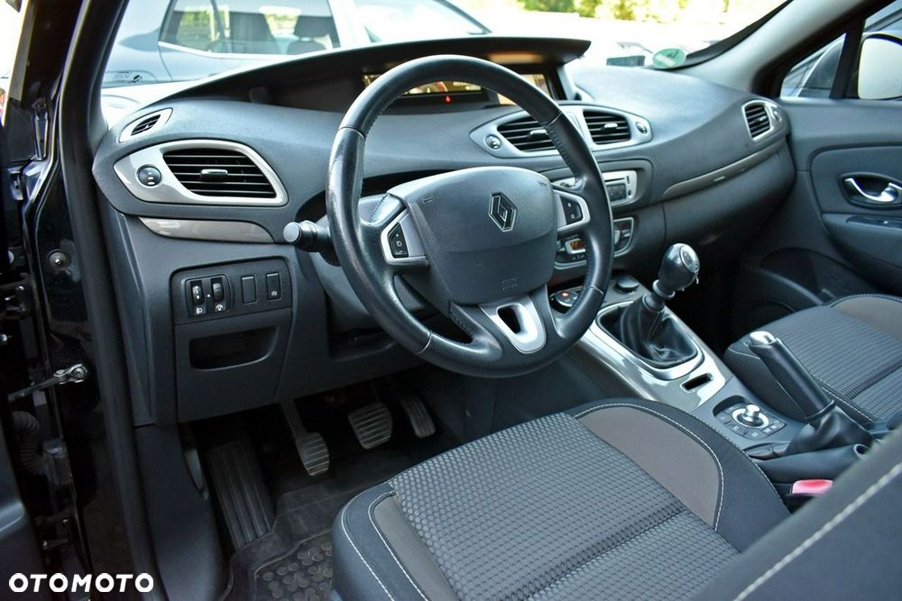 Renault Scenic 1.6 16V 110 Xmod Paris - 9