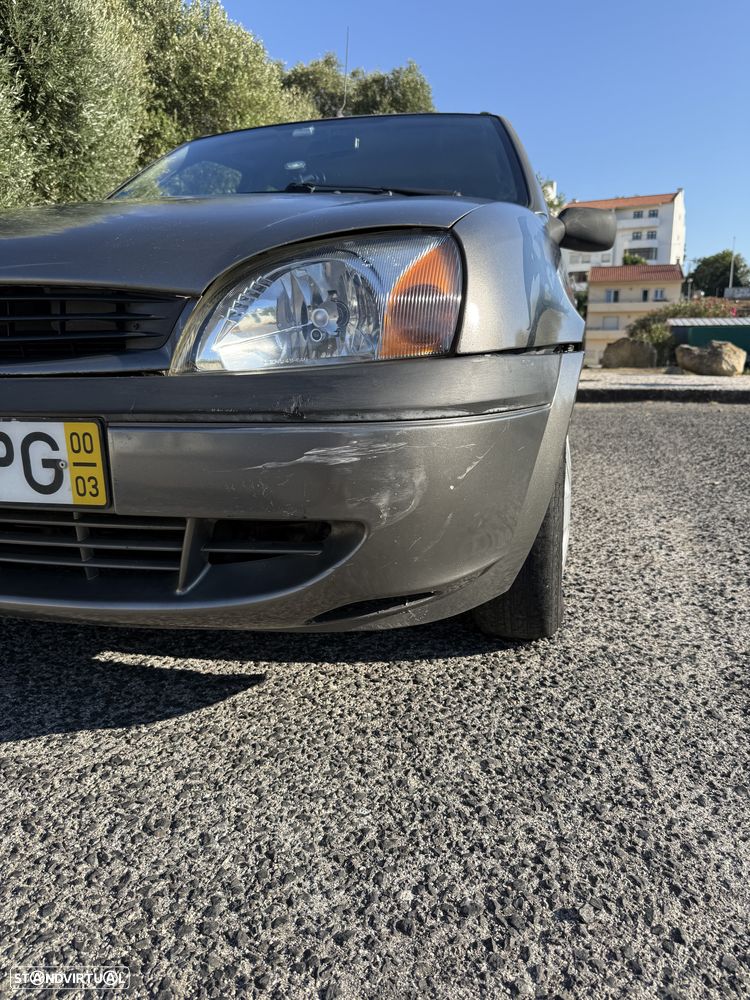 Ford Fiesta 1.25 Ghia — fotografia 11