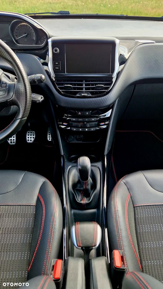 Peugeot 2008 PureTech 110 Stop&Start GT-Line Edition - 18