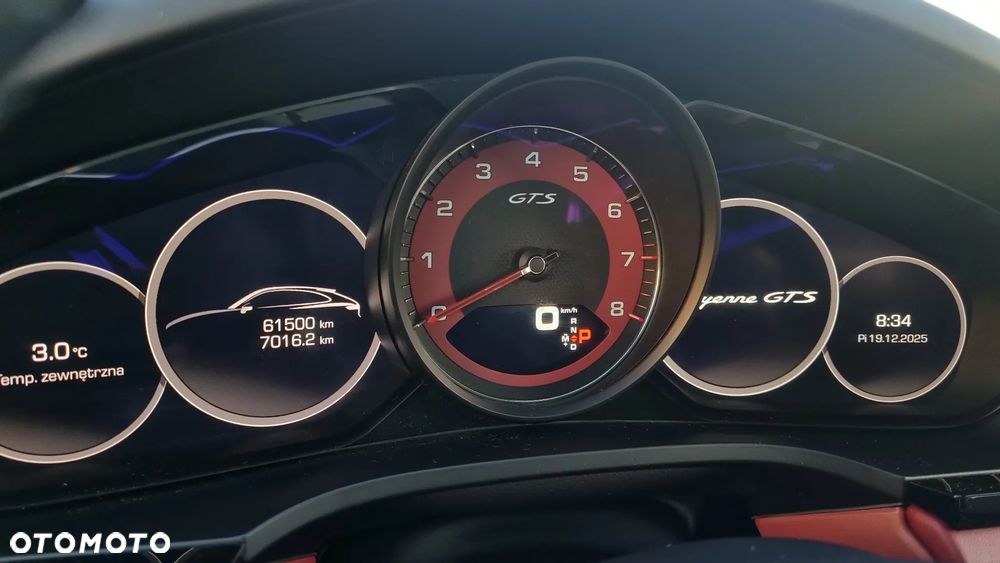 Porsche Cayenne - 23