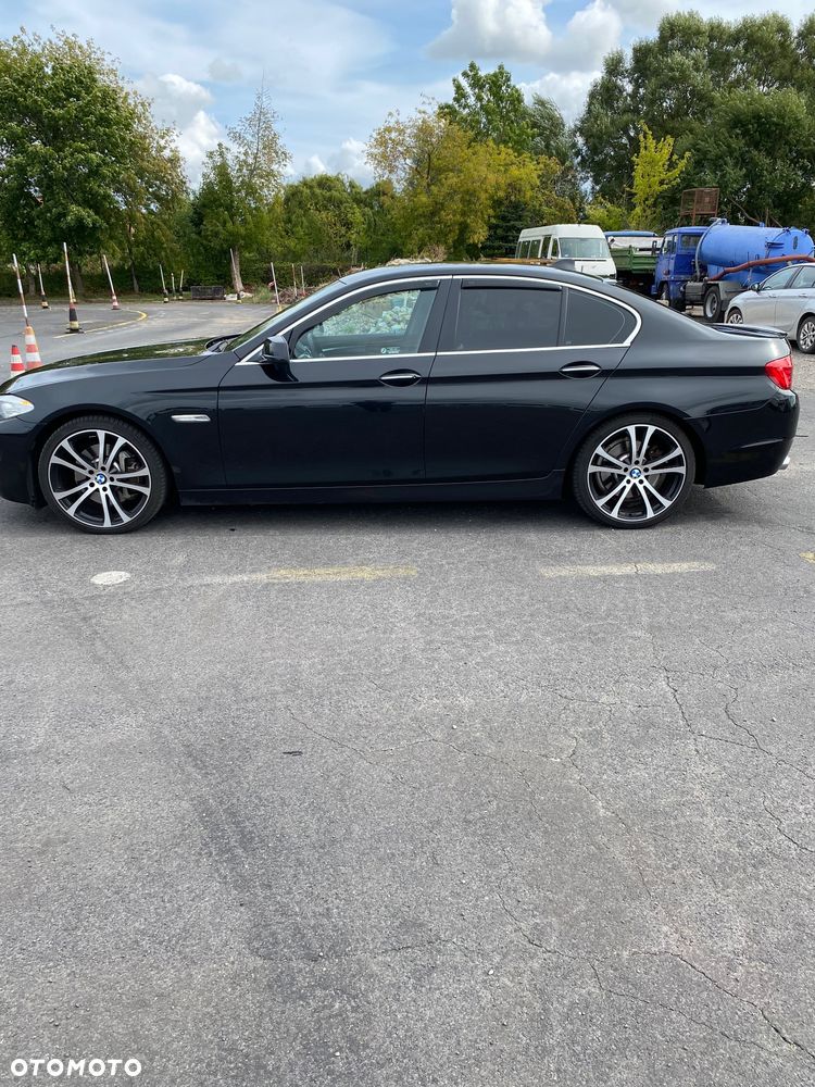 BMW Seria 5 525d - 1