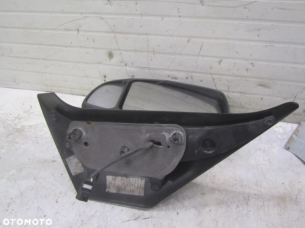 Renault Master III 2.3 dci lusterko lewy przód (uszkodzone) - 2