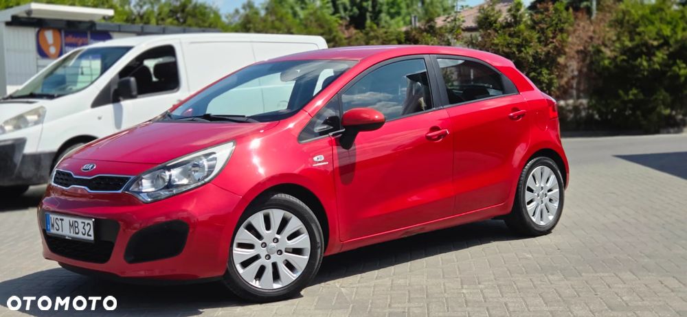 Kia Rio 1.2 Fifa World Cup Edition - 6