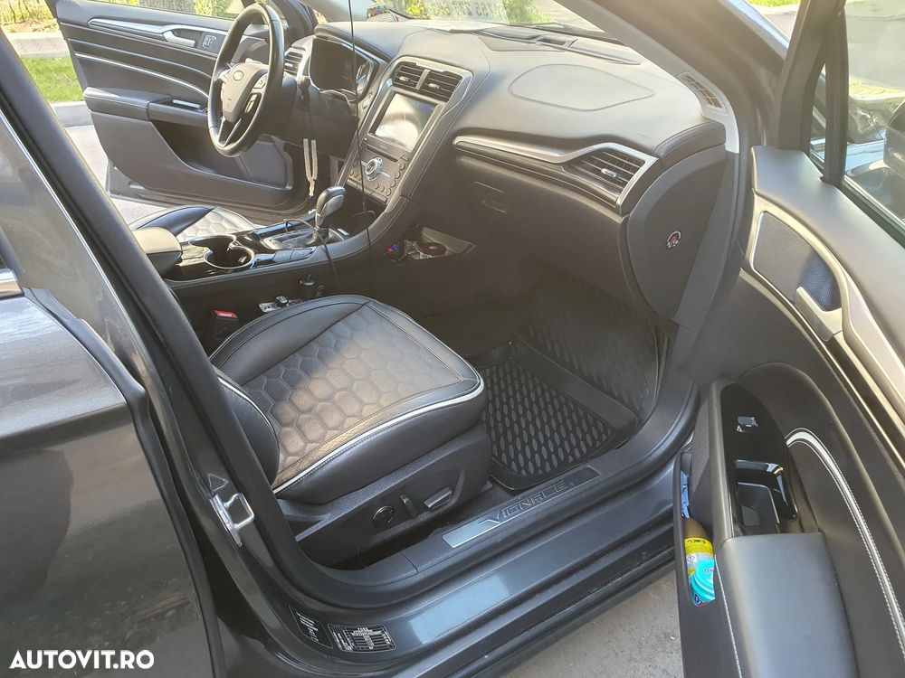 Ford Mondeo 2.0 HEV Vignale - 4