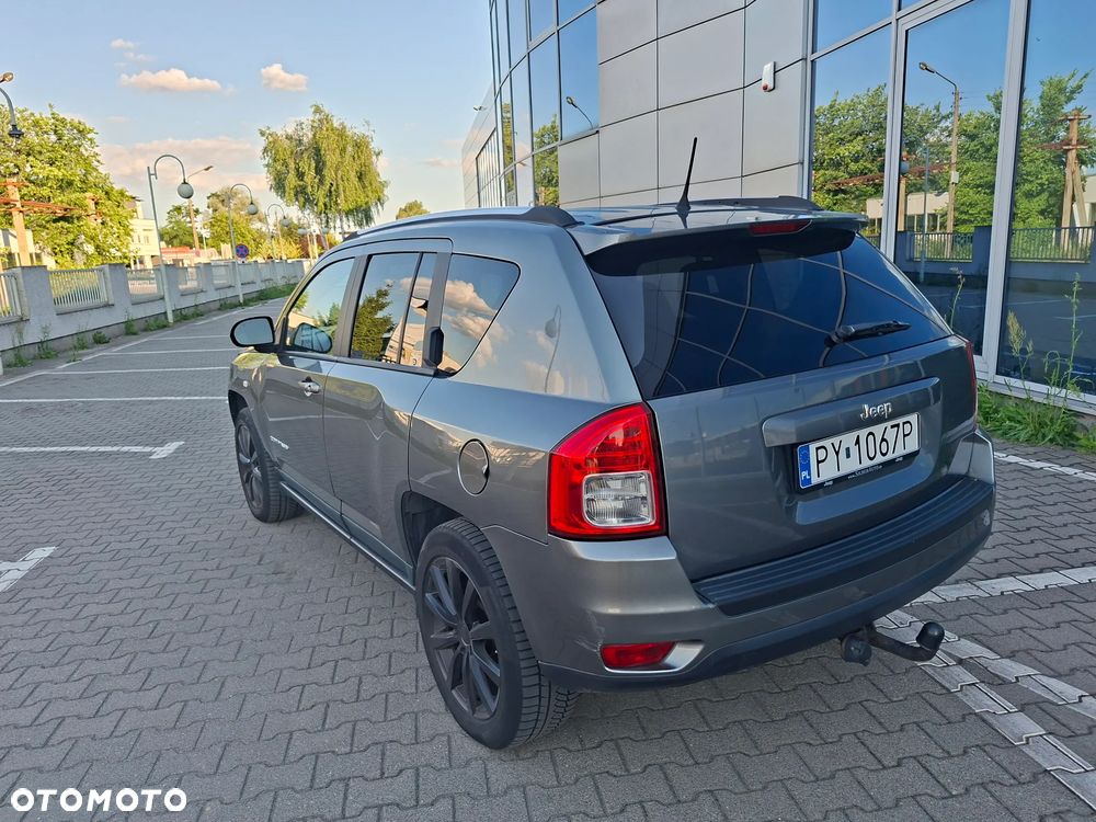 Jeep Compass - 24