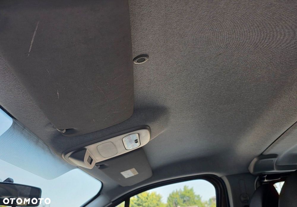 Renault Trafic - 11