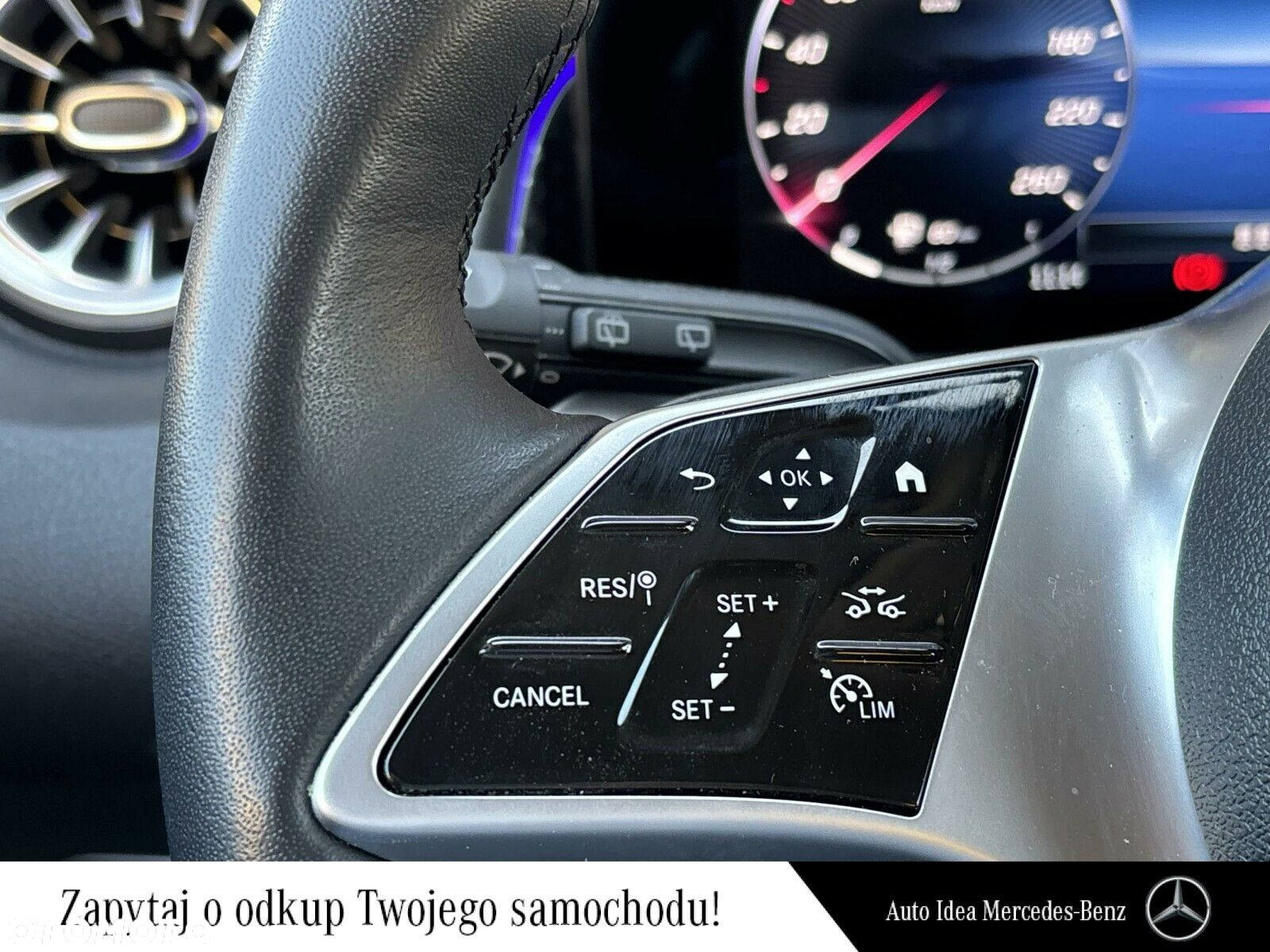Mercedes-Benz GLB 200 Progressive 7G-DCT - 21