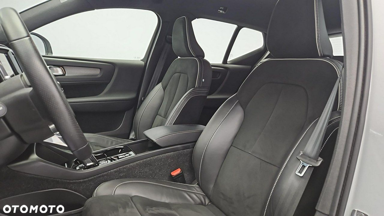 Volvo XC 40 - 11