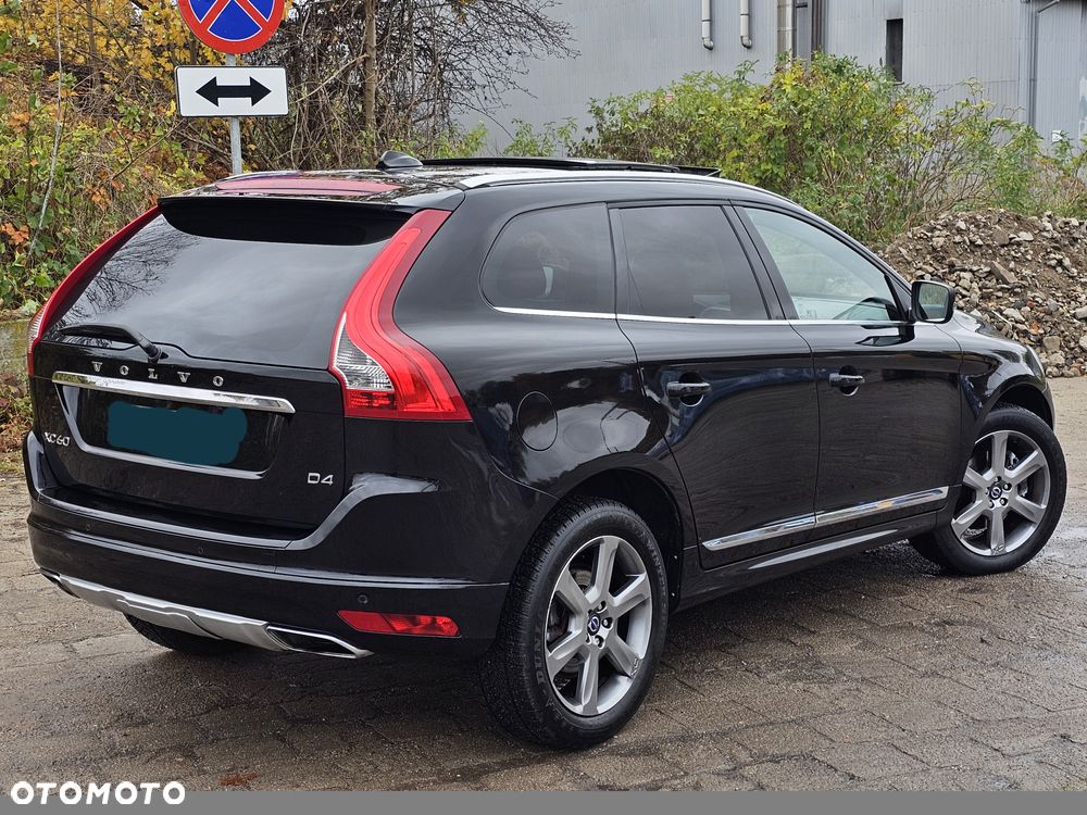 Volvo XC 60 D4 Geartronic Summum - 9