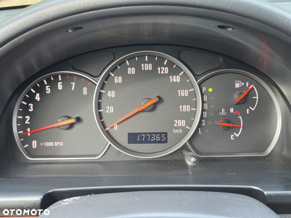 Suzuki Grand Vitara - 22