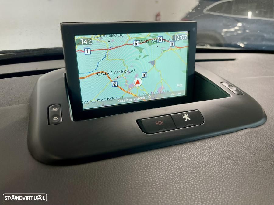 Peugeot 3008 2.0 HDi Hybrid4 - 17