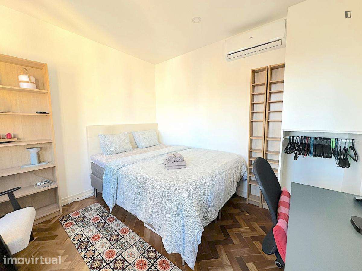 Apartamento com 1 quartos - localizado em Picoas Lisbon - Grande imagem: 2/11