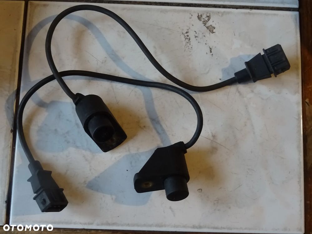 CZUJNIK WAŁKA ROZRZĄDU OPEL OMEGA VECTRA SINTRA 3.0 2.5 V - 2