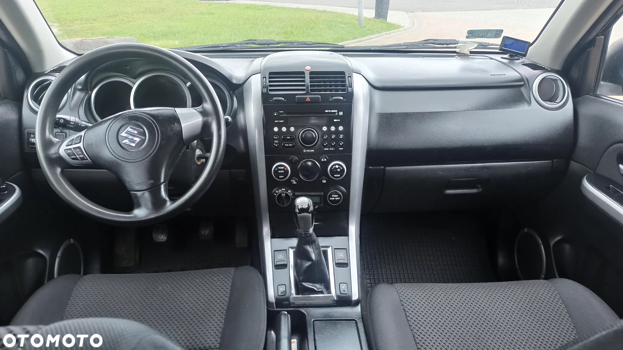 Suzuki Grand Vitara 1.9 DDiS De Luxe EU5 - 9