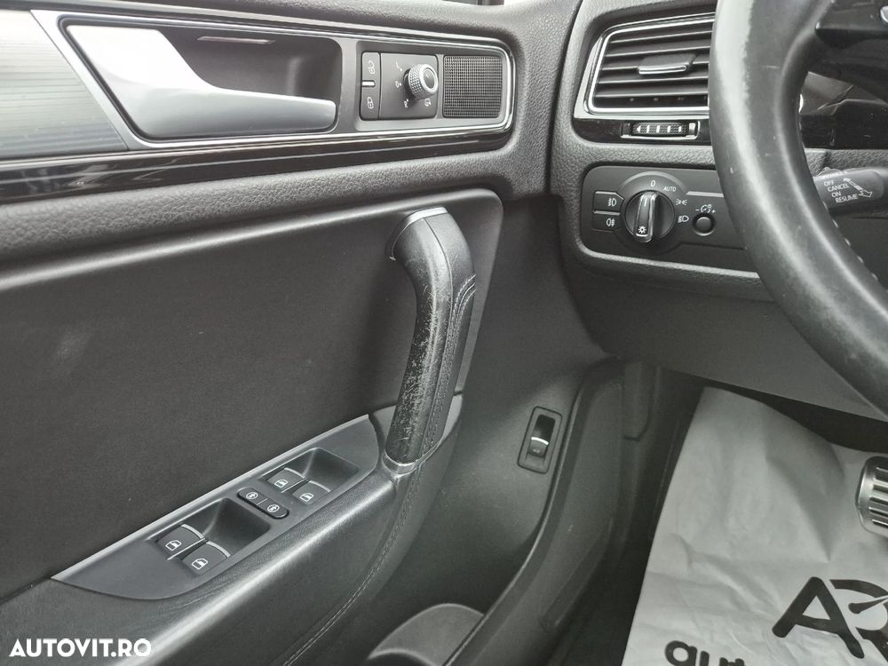 Volkswagen Touareg 3.0 V6 TDI BMT - 15