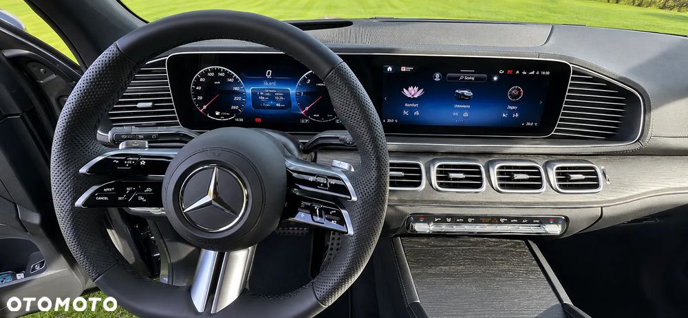 Mercedes-Benz GLS - 21